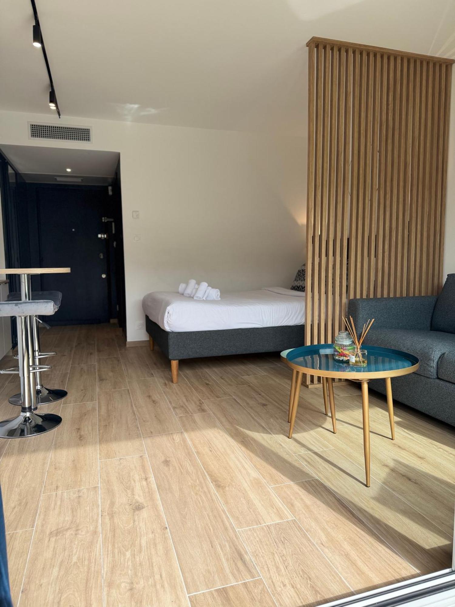 Cosy Appartement, Centre-Ville Cannes, Terrasse, Clim Buitenkant foto