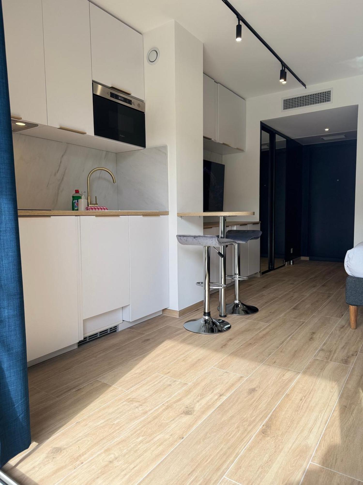 Cosy Appartement, Centre-Ville Cannes, Terrasse, Clim Buitenkant foto